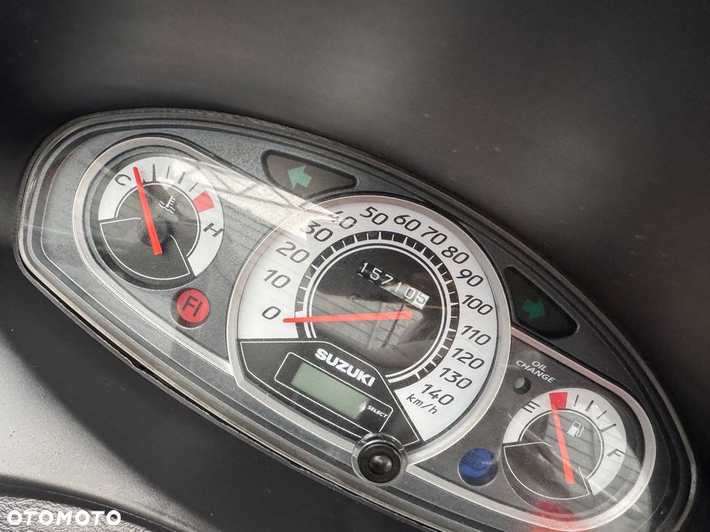 Suzuki Burgman - 10