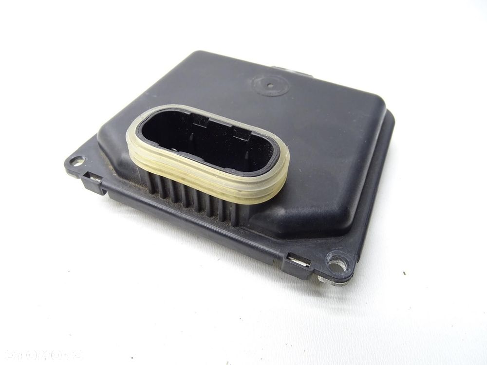 MODUŁ PRZETWORNICA LAMPY LED 8S0907397D AUDI A3 8V - 6