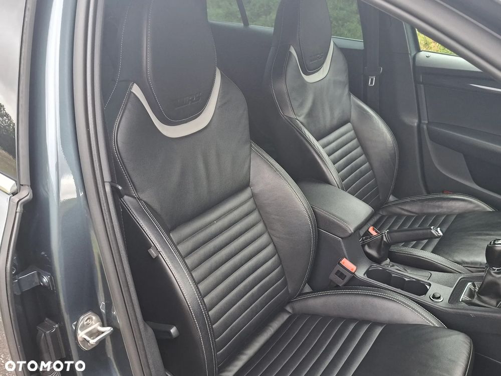 Skoda Octavia 2.0 TDI (Green tec) RS - 28