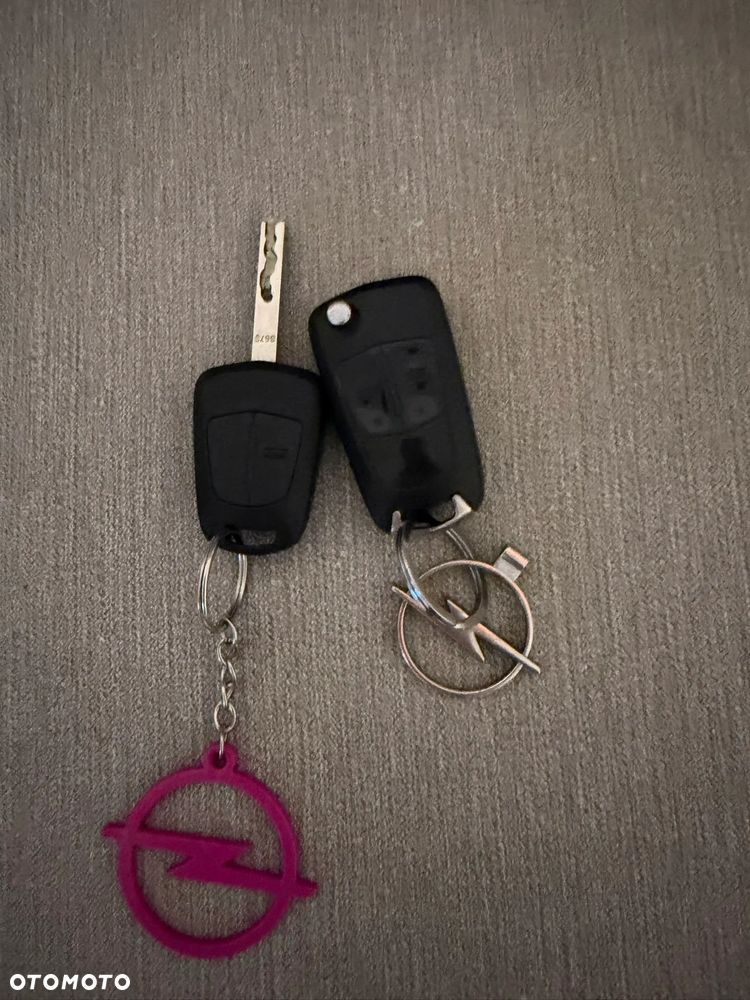 Opel Astra 1.7 CDTI DPF NAVI - 15