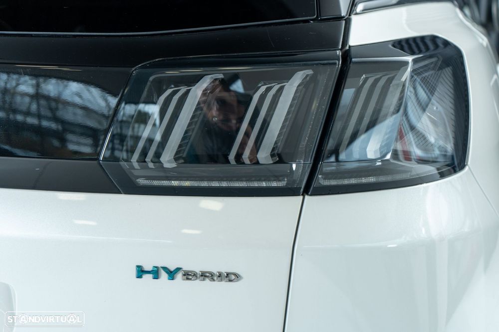 Peugeot 3008 1.6 Hybrid GT e-EAT8 - 24