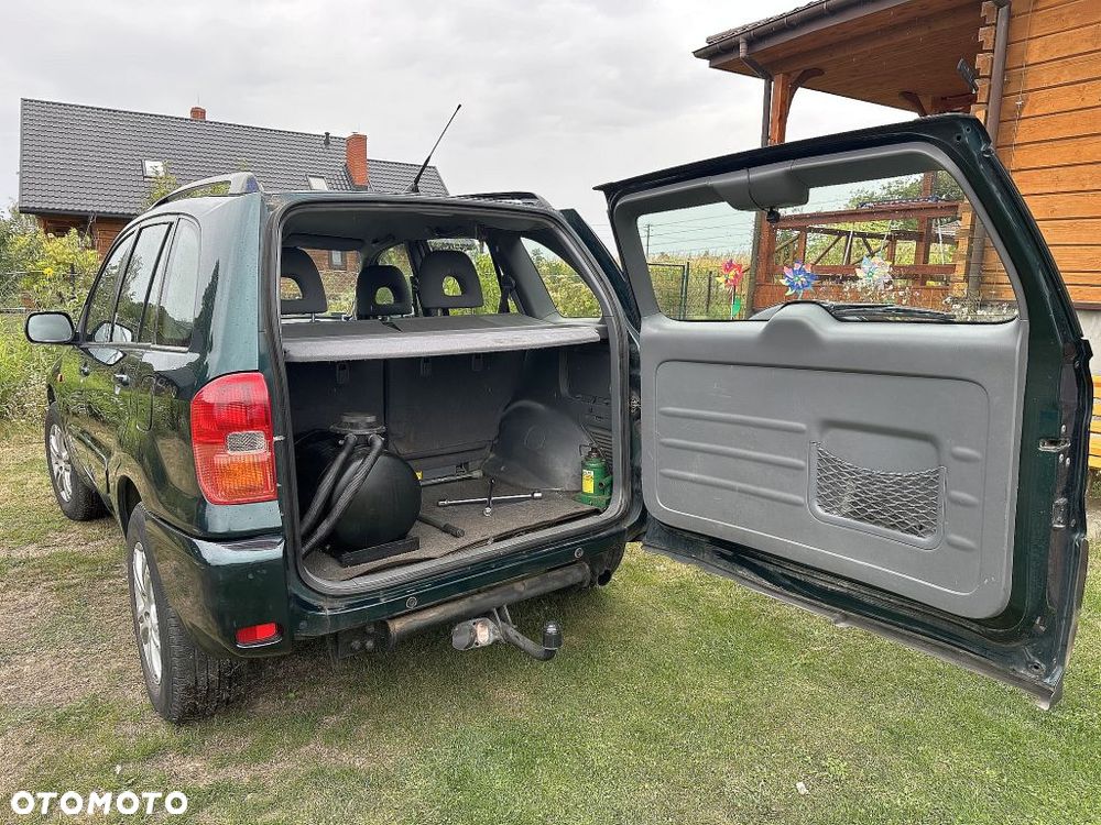Toyota RAV4 1.8 VVT-i 4x2 - 10