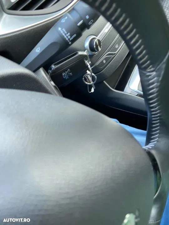 Peugeot 308 - 16