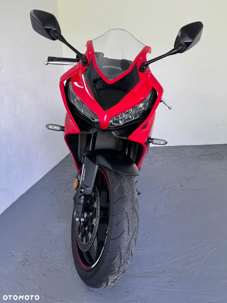 Honda CBR - 31