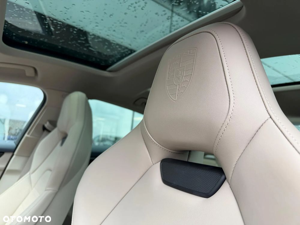 Porsche Panamera - 16