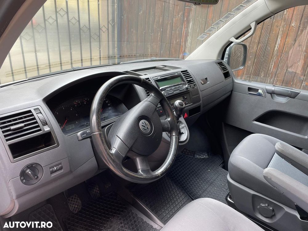 Volkswagen Caravelle - 3