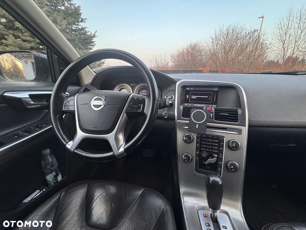 Volvo XC 60 2.4D AWD Summum - 5