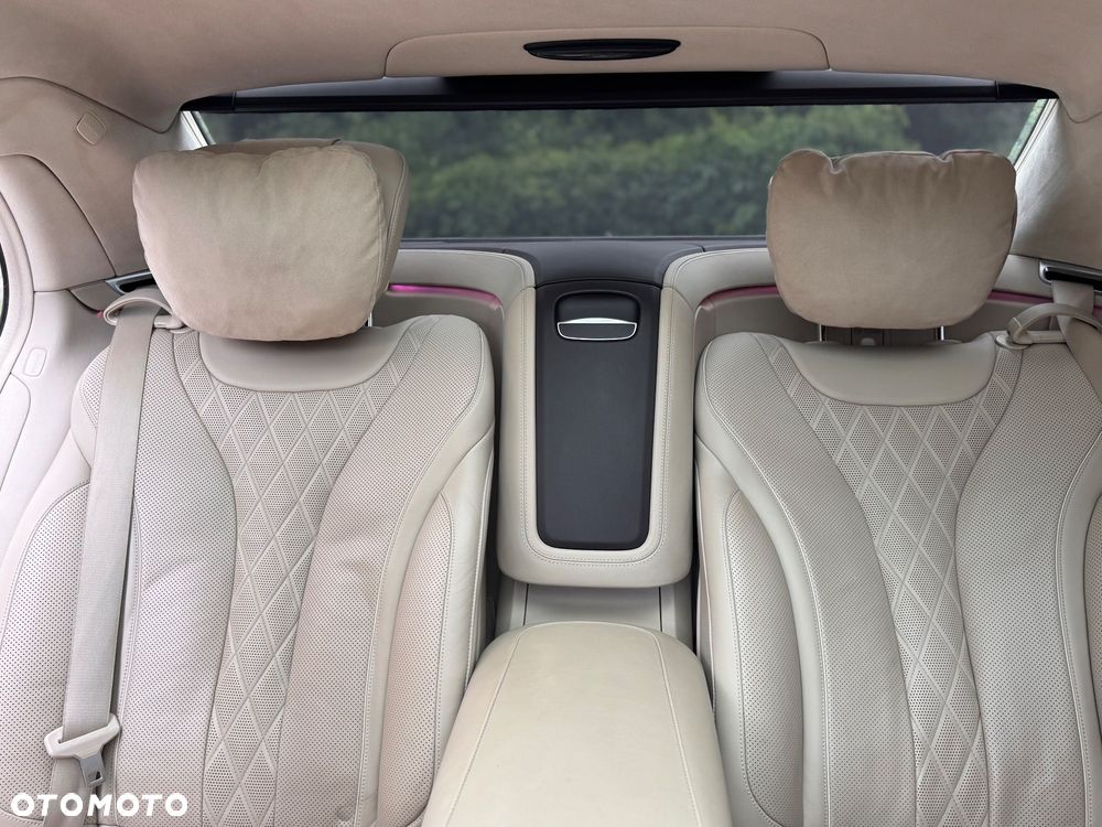 Mercedes-Benz Klasa S 500 4-Matic L 7G-TRONIC - 24