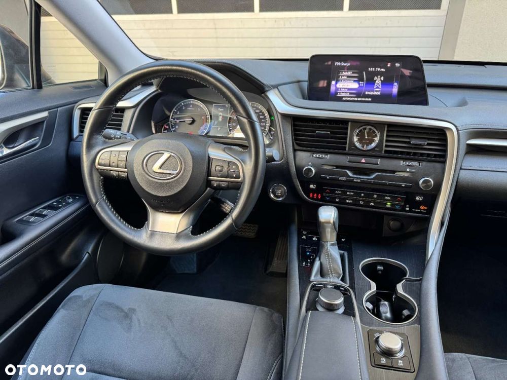 Lexus RX - 7
