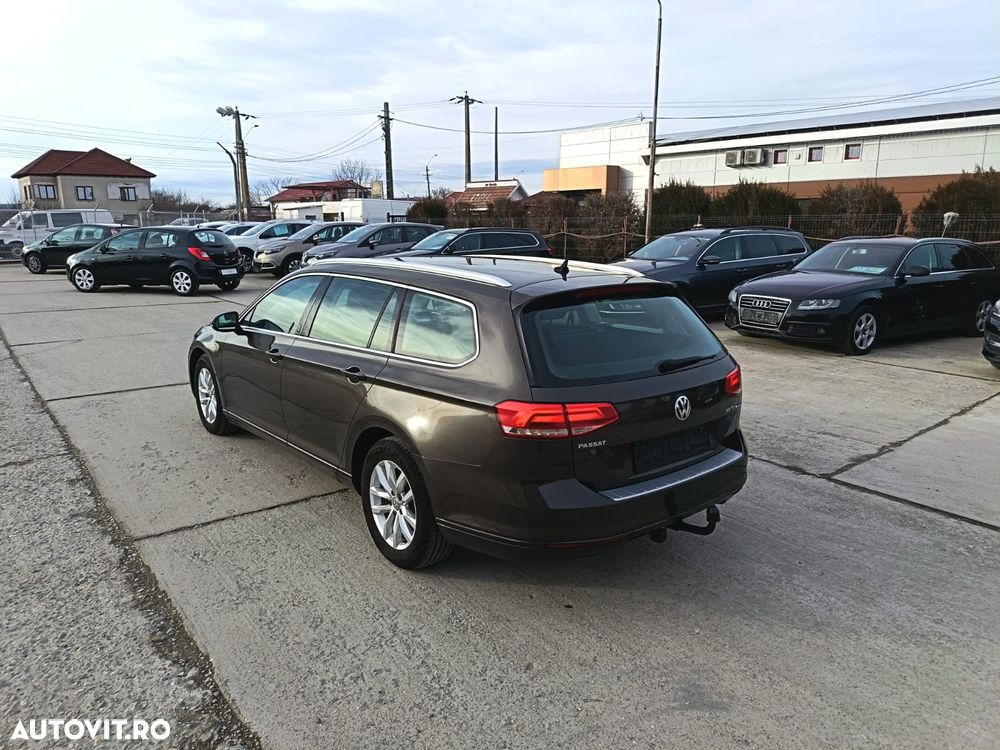 Volkswagen Passat 2.0 TDI DSG (BlueMotion Technology) Comfortline - 13