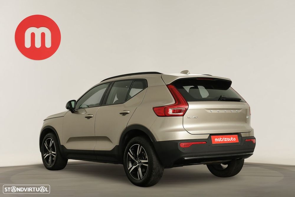 Volvo XC 40 1.5 T2 Plus Dark Auto - 3
