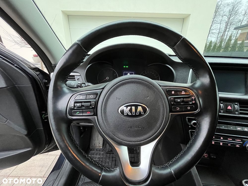 Kia Optima 2.0 M - 9