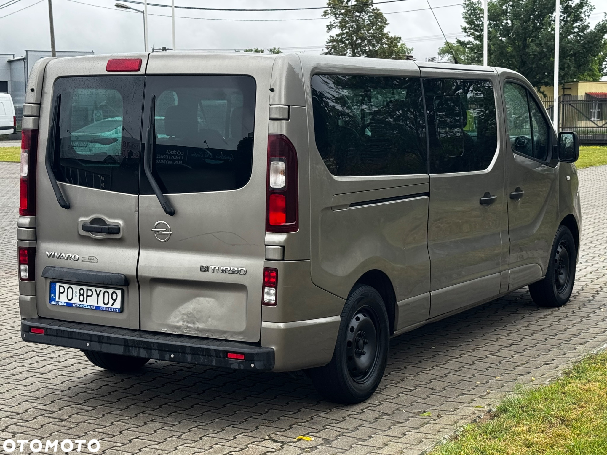 Opel Vivaro - 12