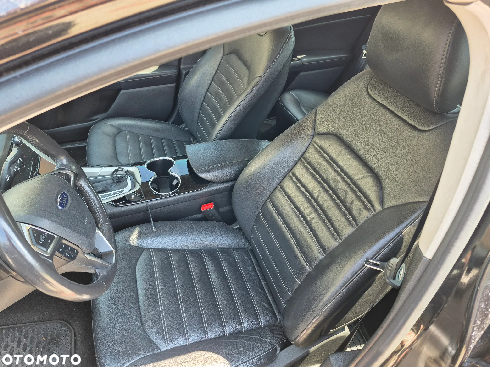 Ford Fusion - 11