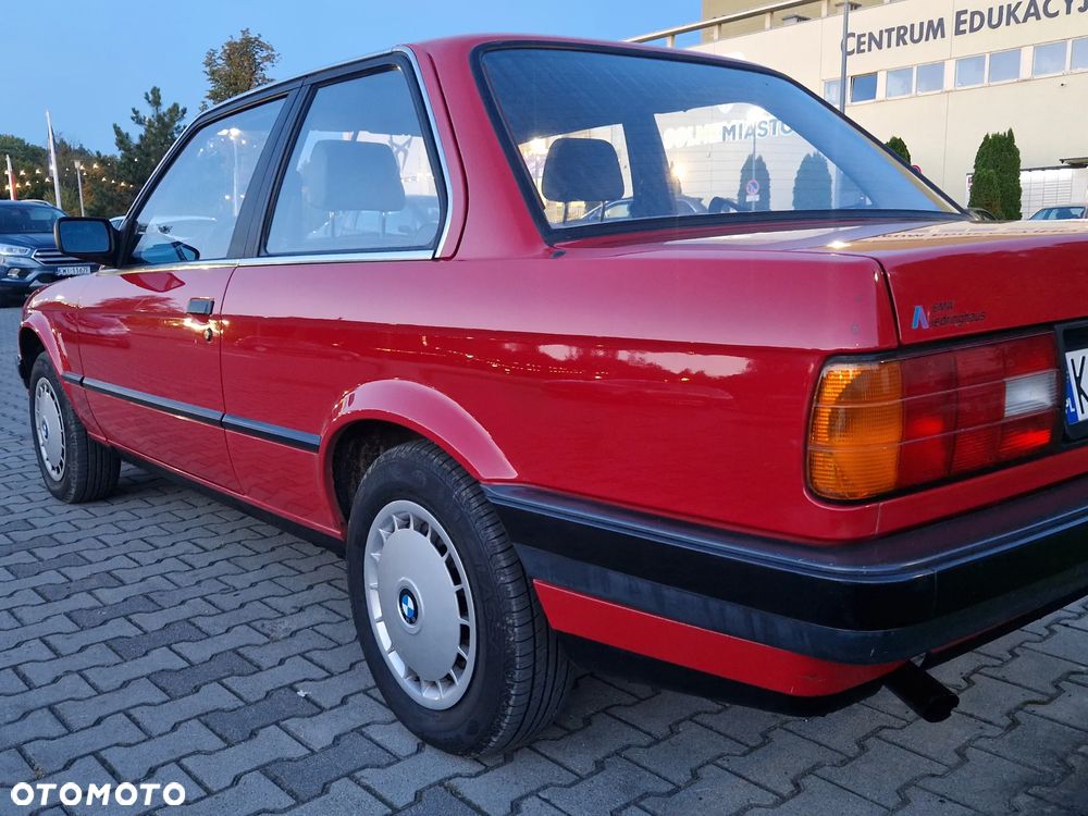BMW Seria 3 316i - 15