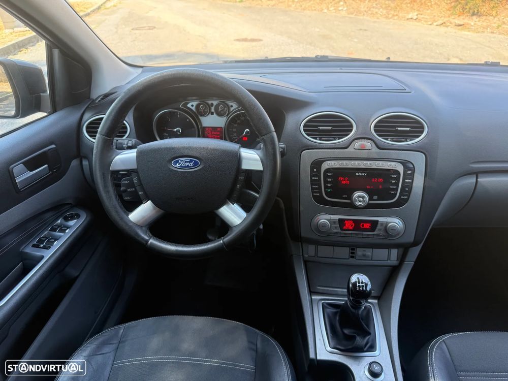 Ford Focus SW 1.6 TDCi Titanium - 17