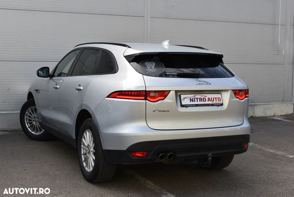Jaguar F-Pace - 4