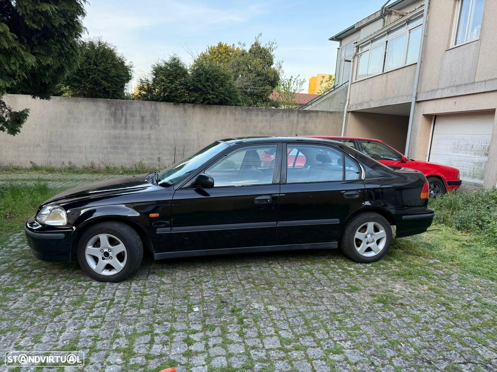 Honda Civic 1.4i S - 3