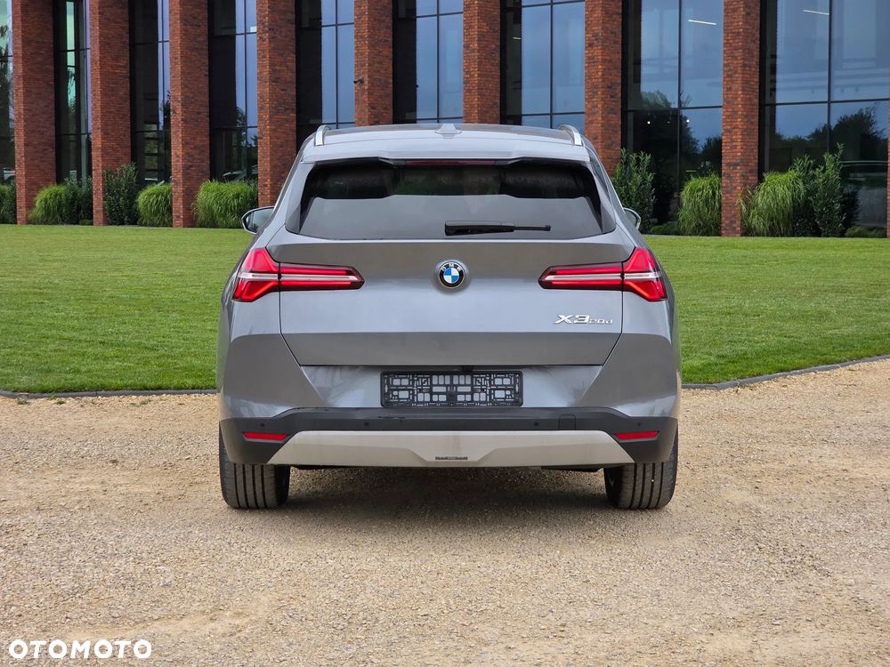 BMW X3 xDrive20d mHEV - 9