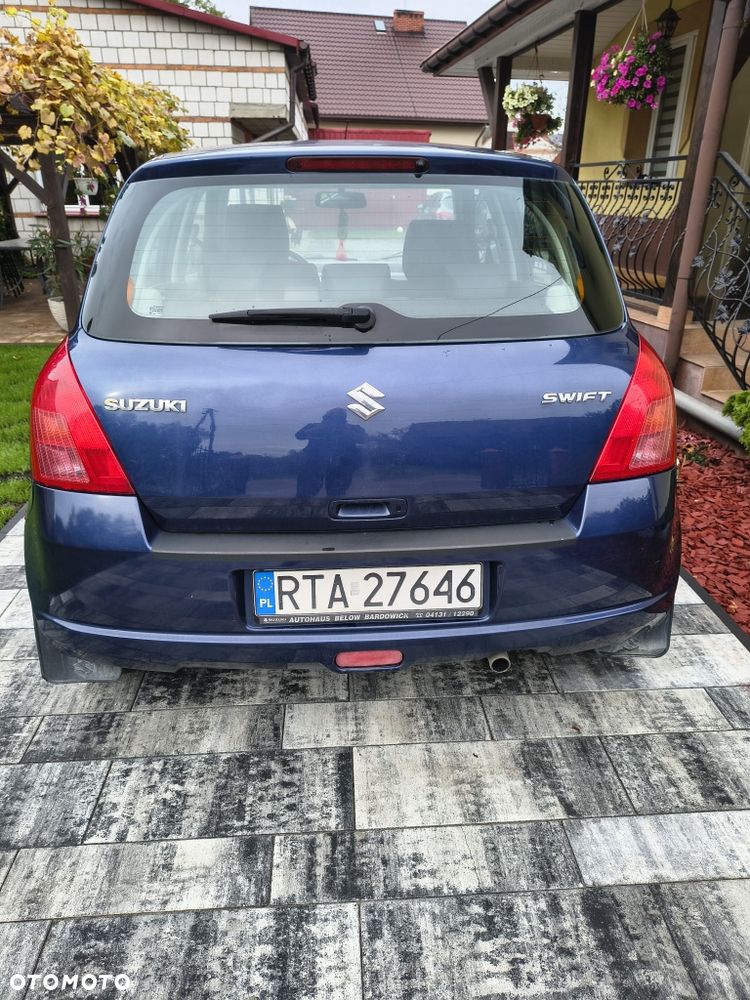 Suzuki Swift - 5