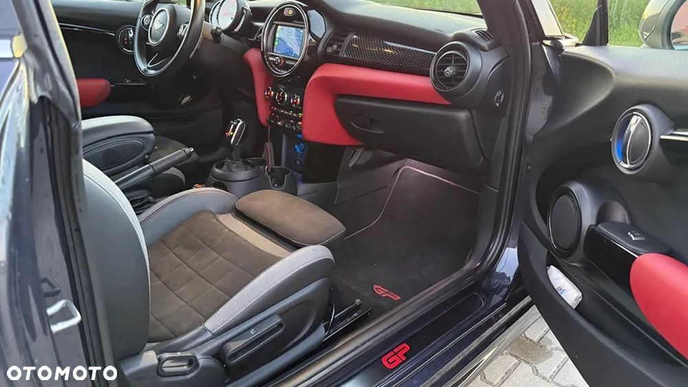 MINI John Cooper Works - 34