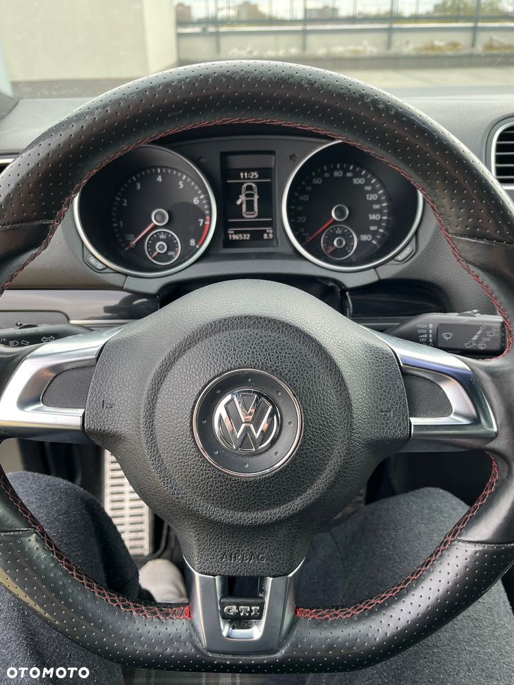 Volkswagen Golf 2.0 GTI - 32