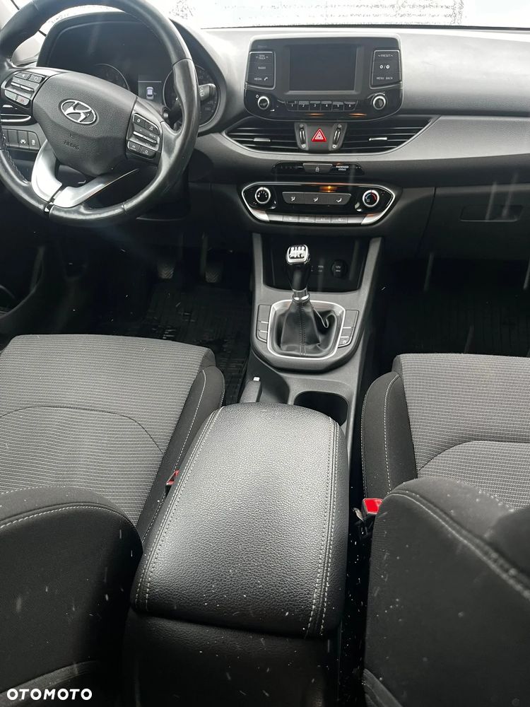 Hyundai i30 1.4 Classic + - 5