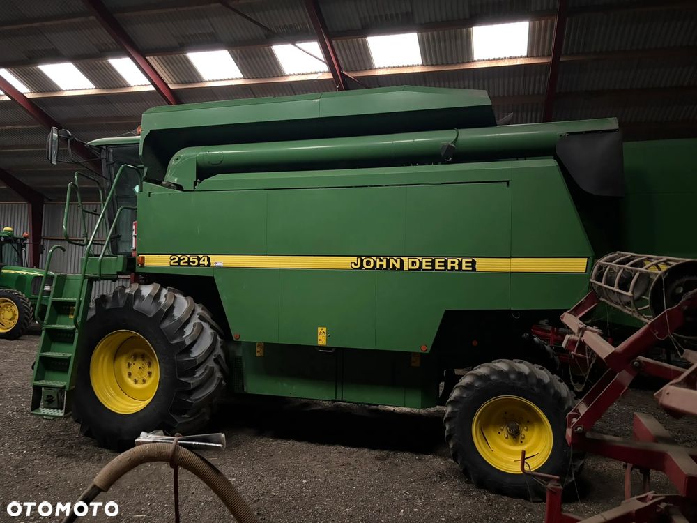 John Deere 2254 - 2