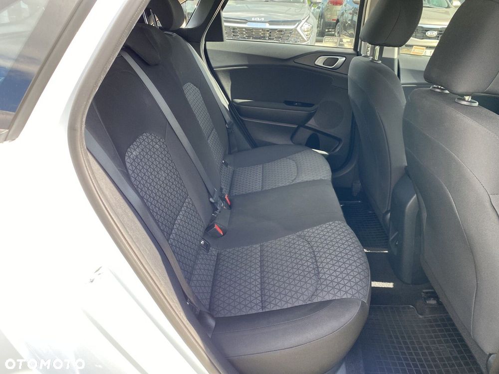 Kia Ceed - 15