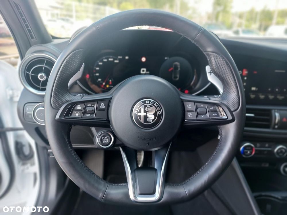 Alfa Romeo Giulia 2.0 Turbo Veloce Q4 - 17