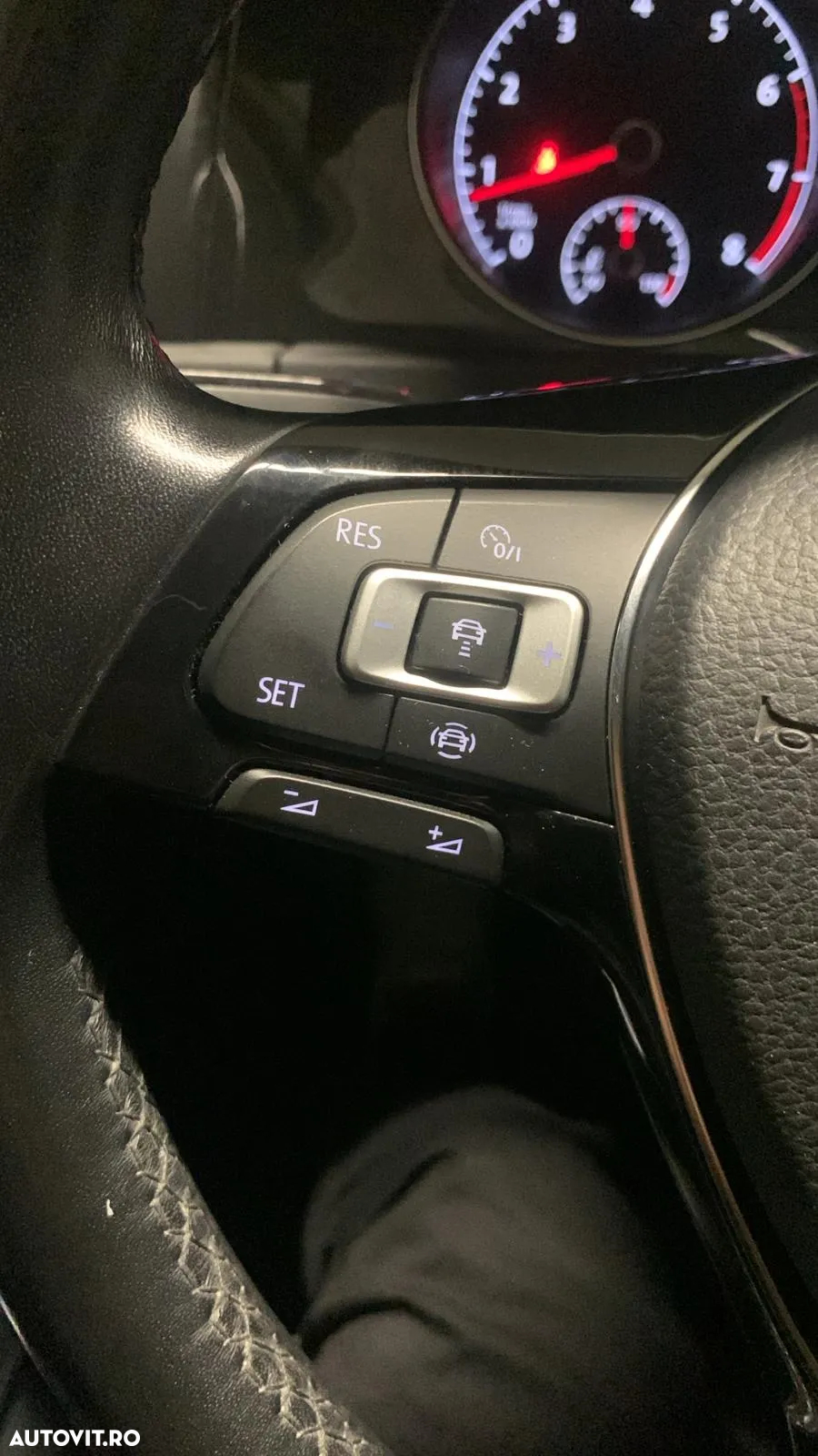 Volkswagen Golf - 5