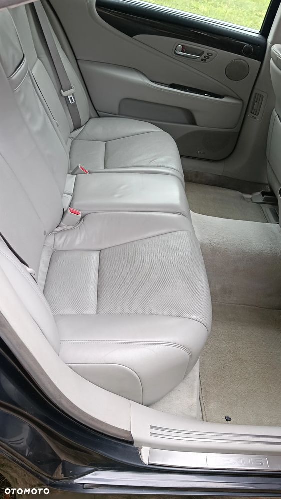 Lexus LS 600h L Prestige - 18