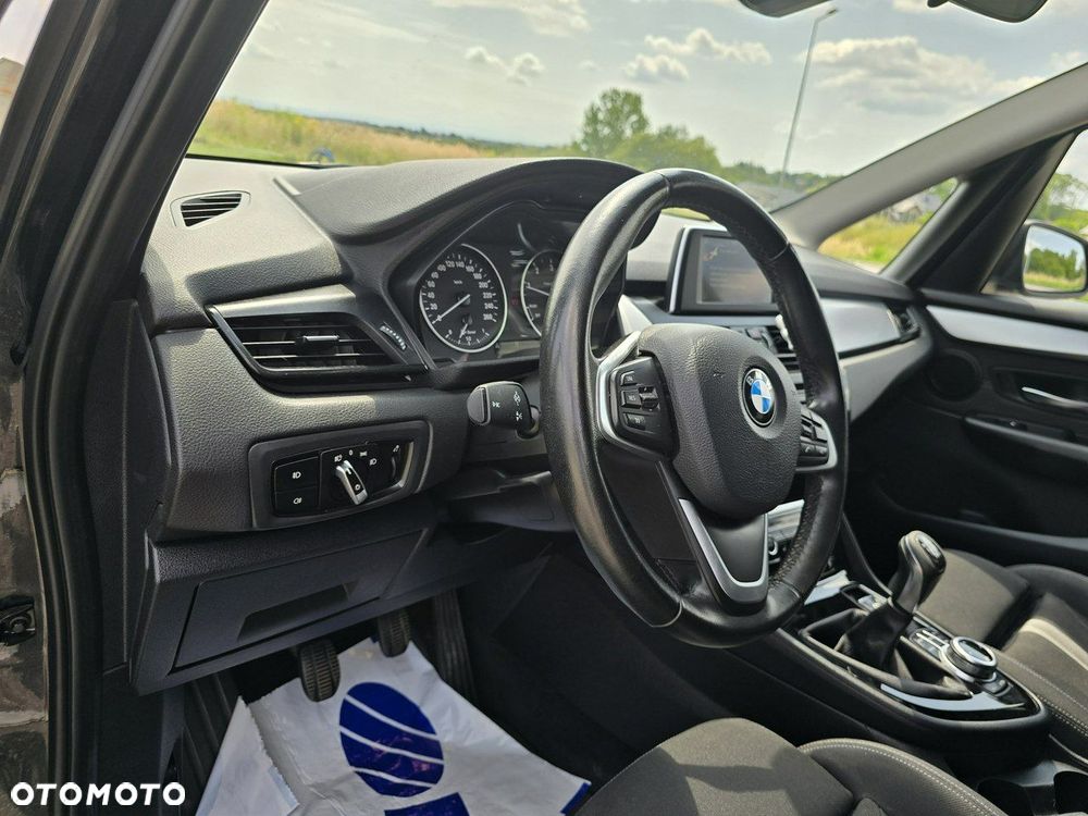 BMW Seria 2 218d Luxury Line - 23