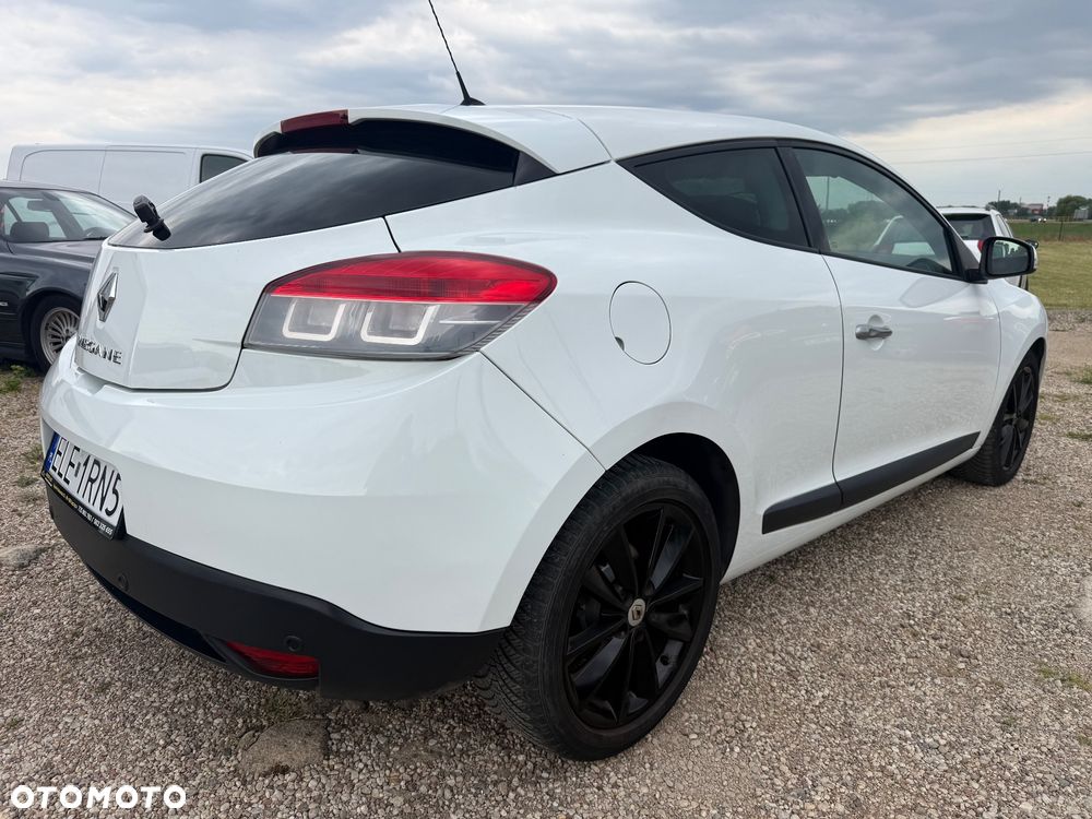 Renault Megane TCe 130 Night and Day - 3