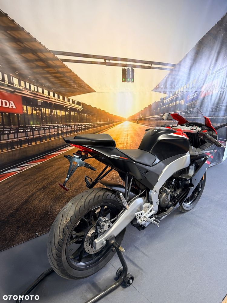 Aprilia RS - 19