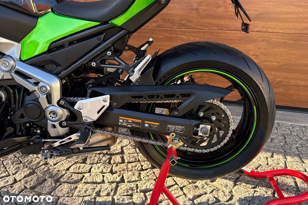 Kawasaki Z 900 - 29
