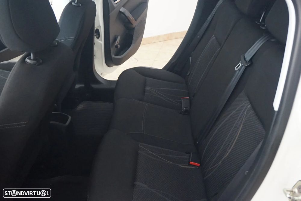 Peugeot 208 1.4 HDi Access - 20