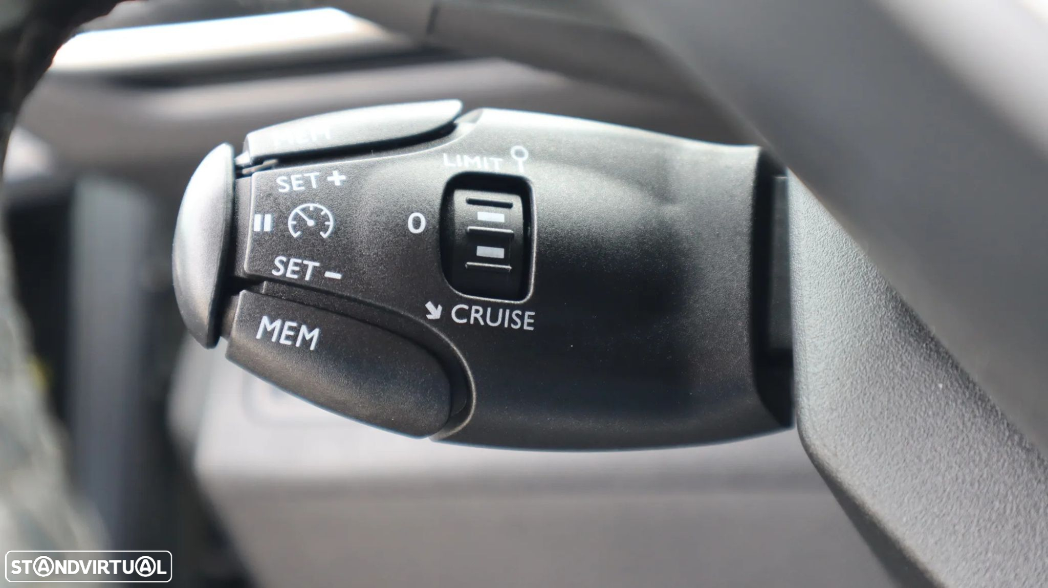Peugeot 3008 1.6 BlueHDi Style EAT6 - 16