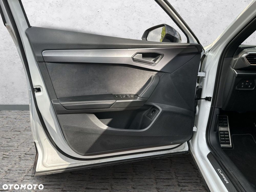 Cupra Formentor 1.5 eTSI mHEV DSG - 11