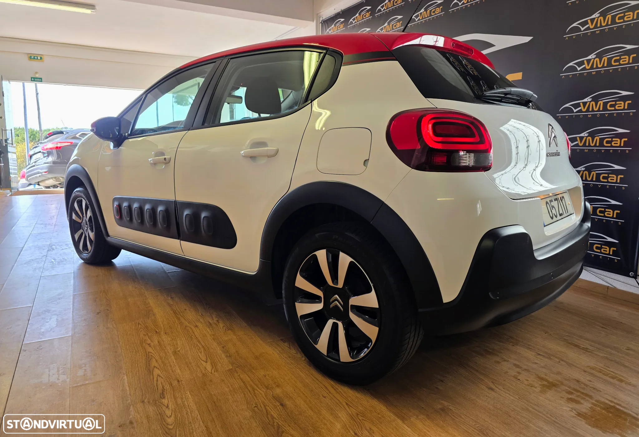 Citroën C3 1.2 PureTech Shine - 11