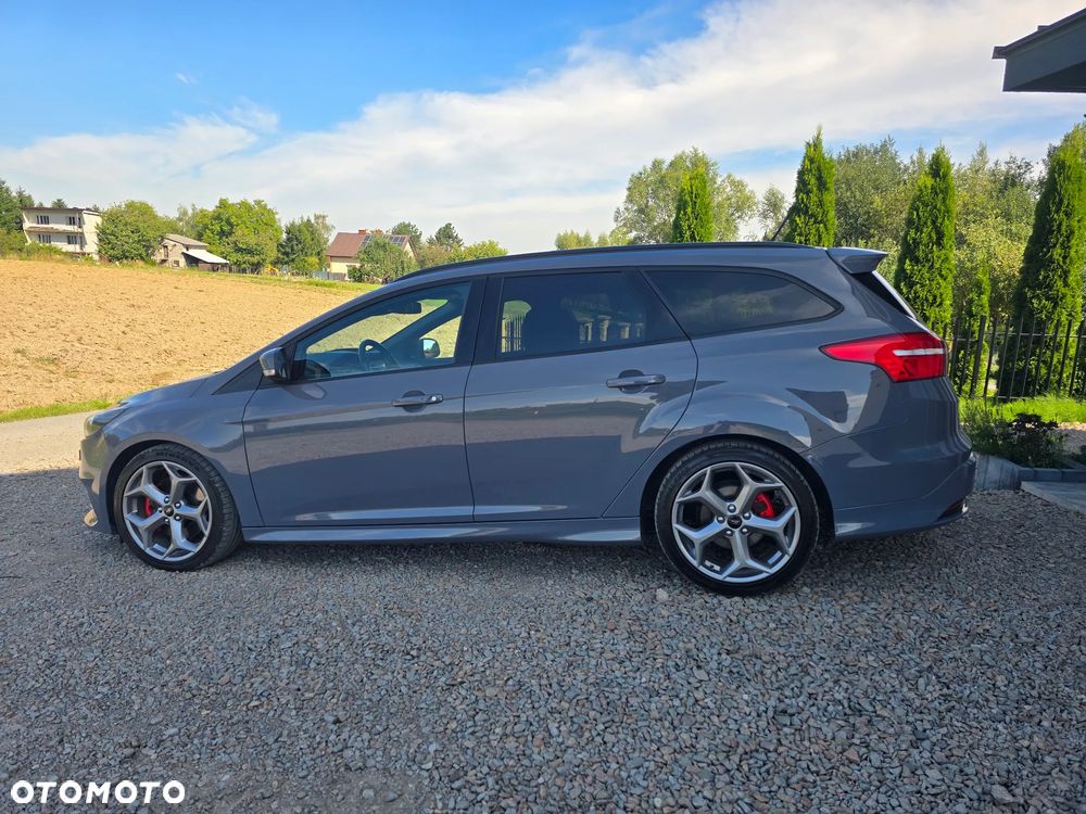 Ford Focus - 3