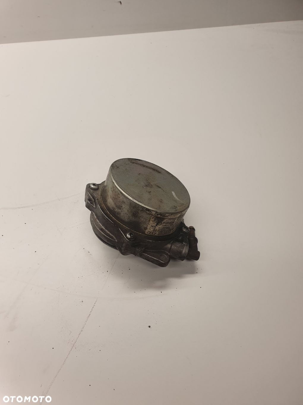 POMPA VACUM AUDI A6 C6 3.0 TDI BMK ASB 057145100AF - 1