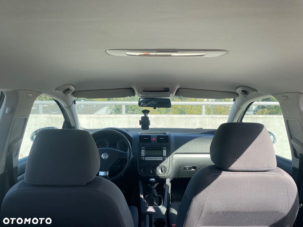 Volkswagen Golf 1.6 FSI Comfortline - 16