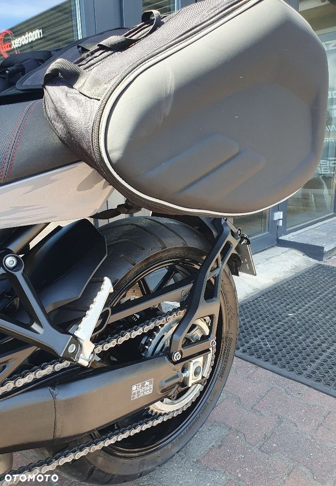 Yamaha NIKEN - 9