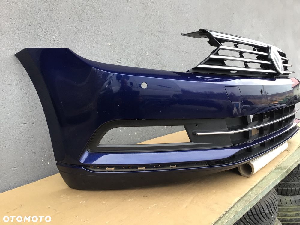 Zderzak przedni VW Passat B8 3G0 4xpdc bez spryskiwaczy - 2