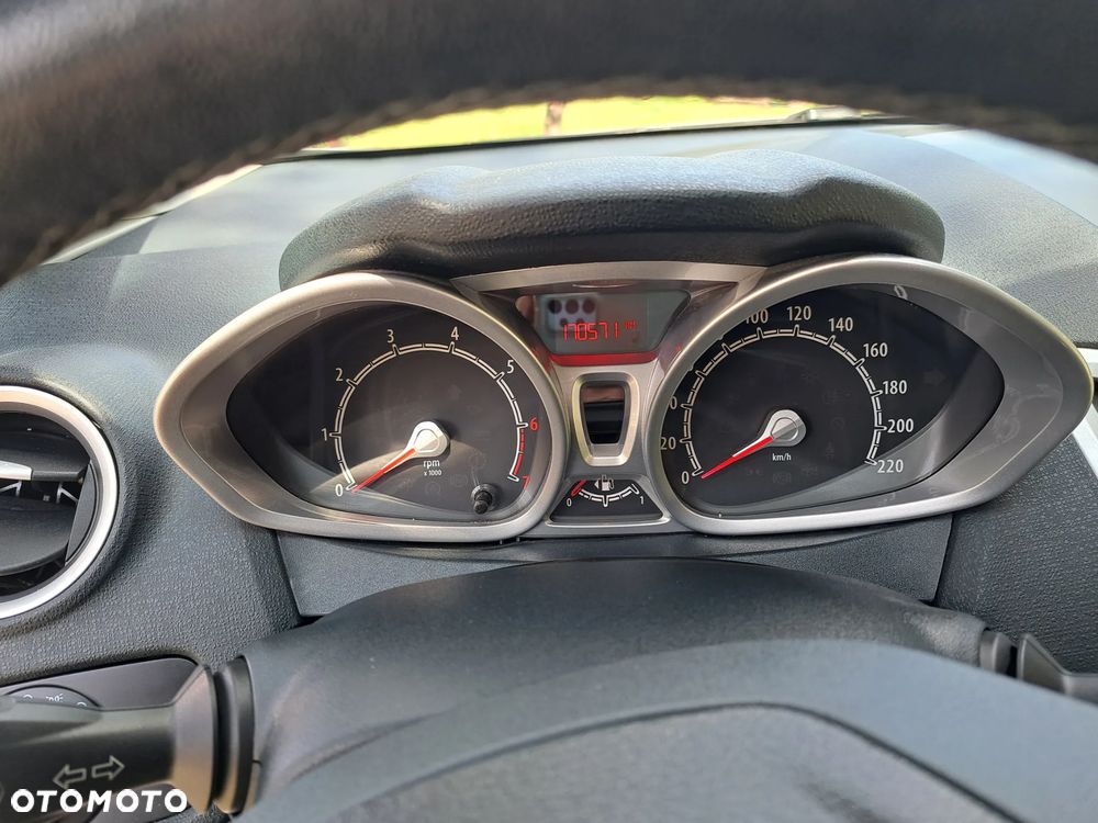 Ford Fiesta 1.25 Ambiente EU5 - 7