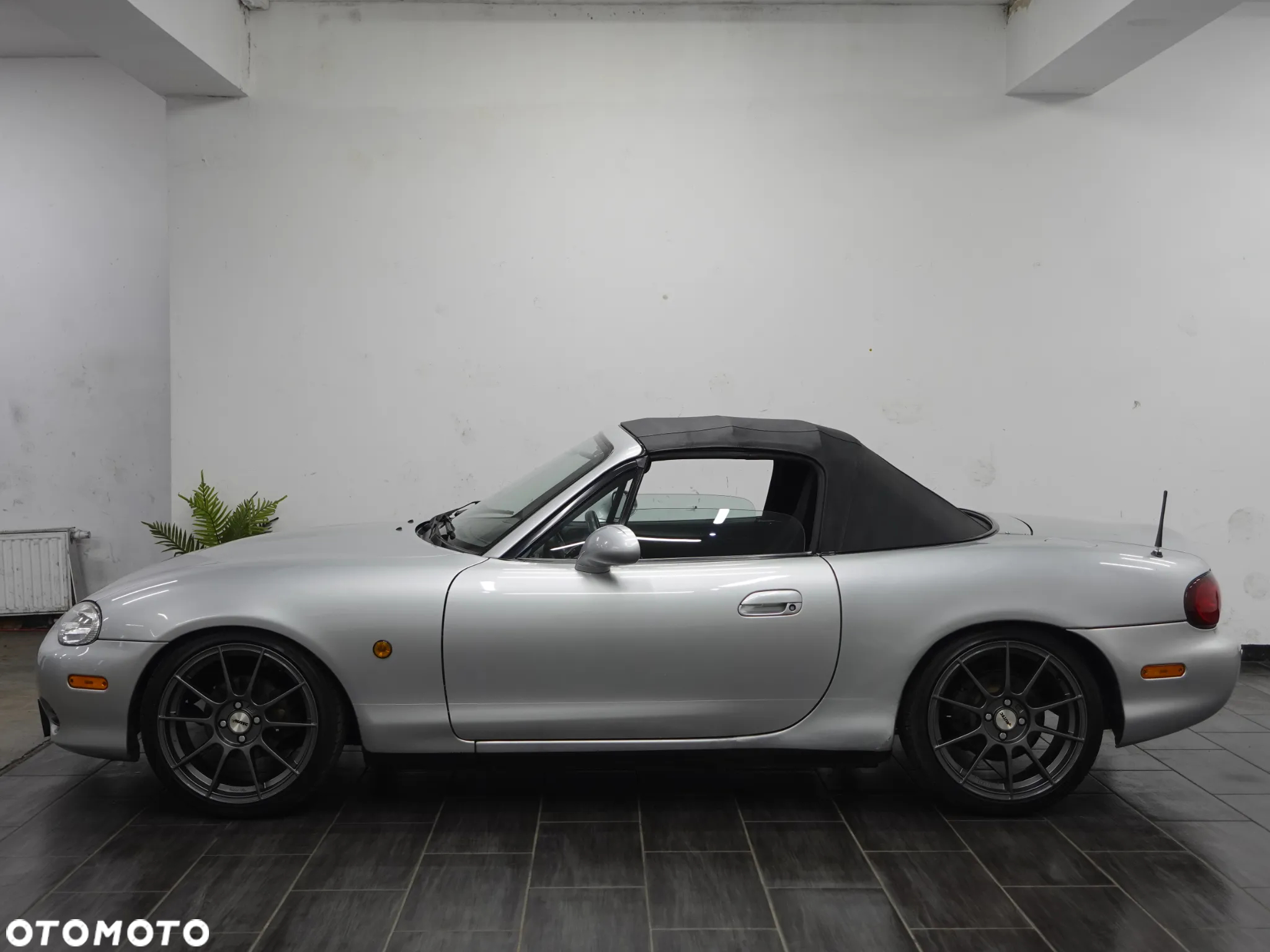 Mazda MX-5 1.6i 16V - 7
