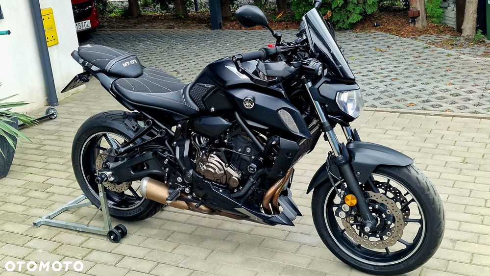 Yamaha MT - 33