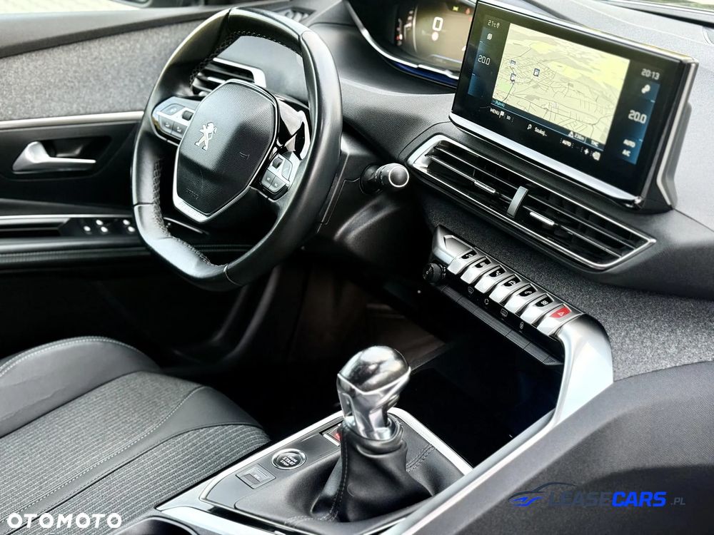 Peugeot 3008 PureTech 130 Stop & Start GPF Allure - 15