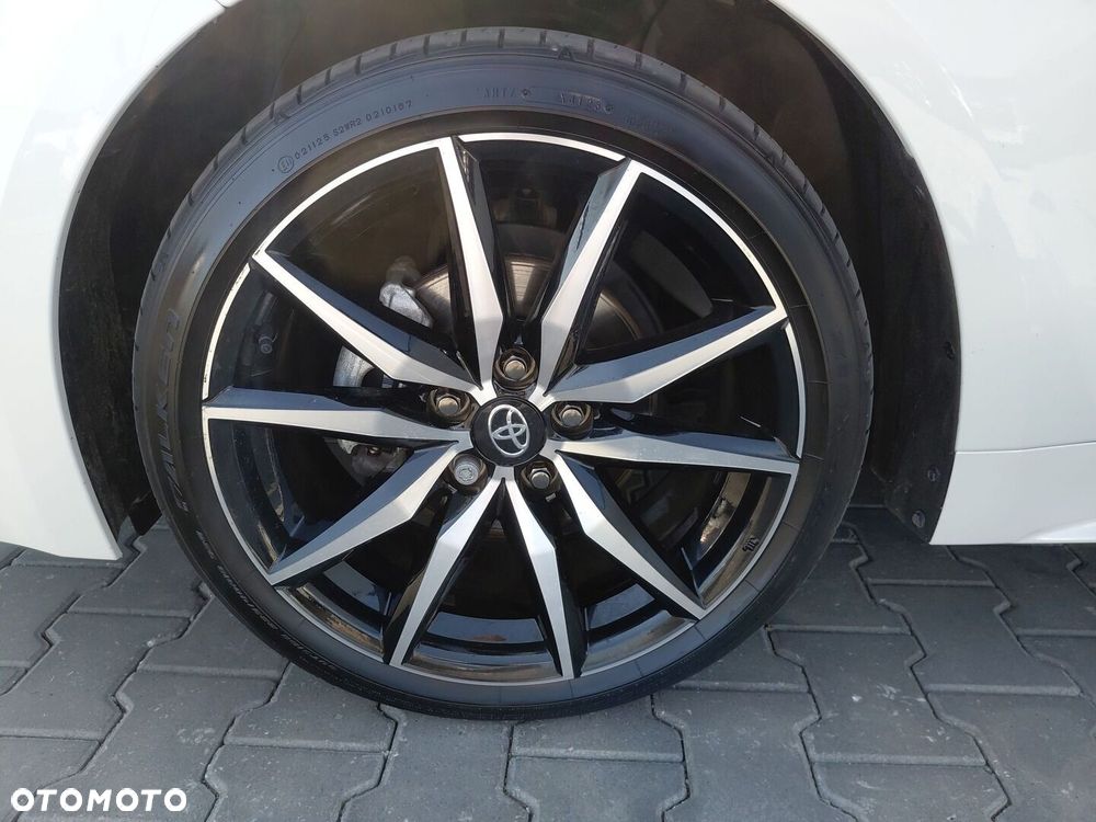 Toyota Corolla 1.8 Hybrid GR Sport Dynamic - 19
